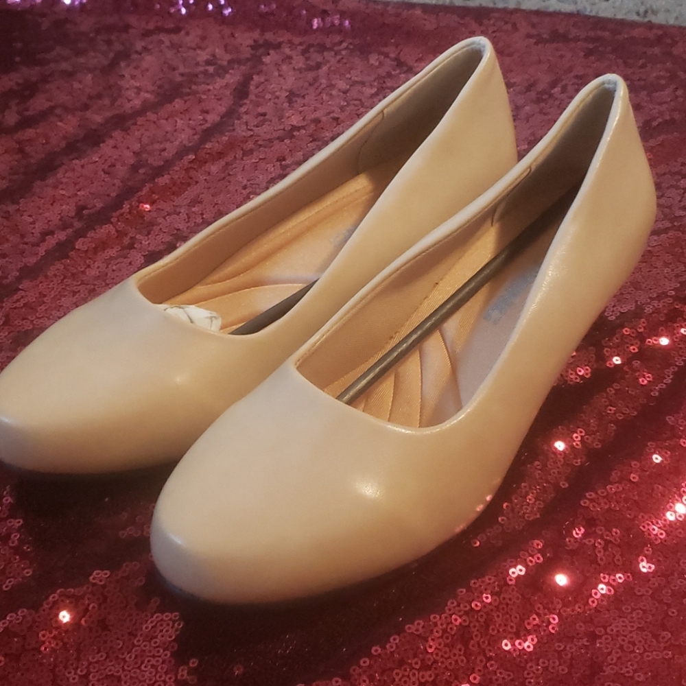 Women's Dress Pumps Low Heels 